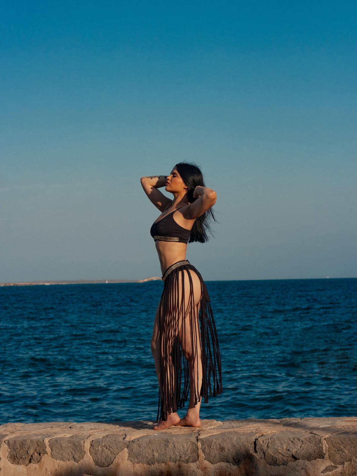 Escort - GARA - Ibiza Tops